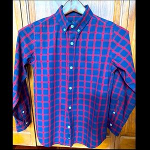 Gap kids big boys size 10 long sleeve button down shirt.